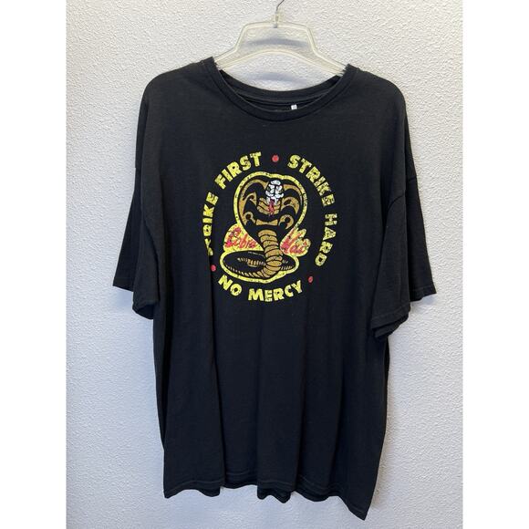 COBRA KAI Strike First Hard No Mercy T-Shirt Ripple Junction Mens Size 2X - Picture 1 of 5
